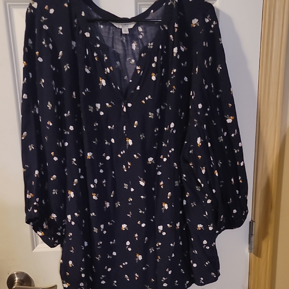 Croft & Barrow Black and White Blouse Elegant Top